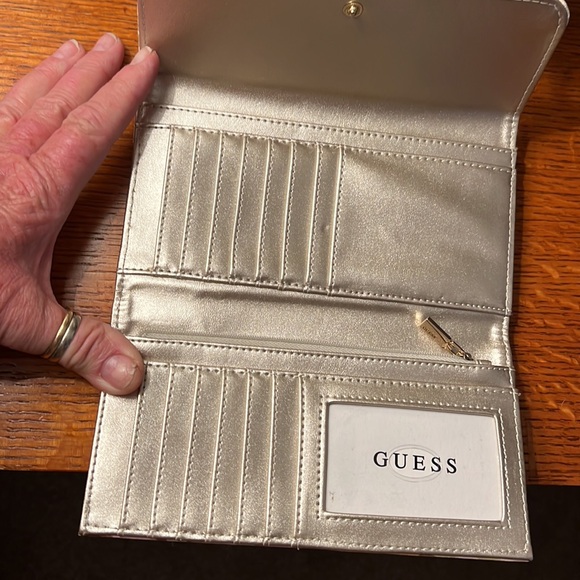 Guess Wallet, light pink with green and white - Picture 4 of 9